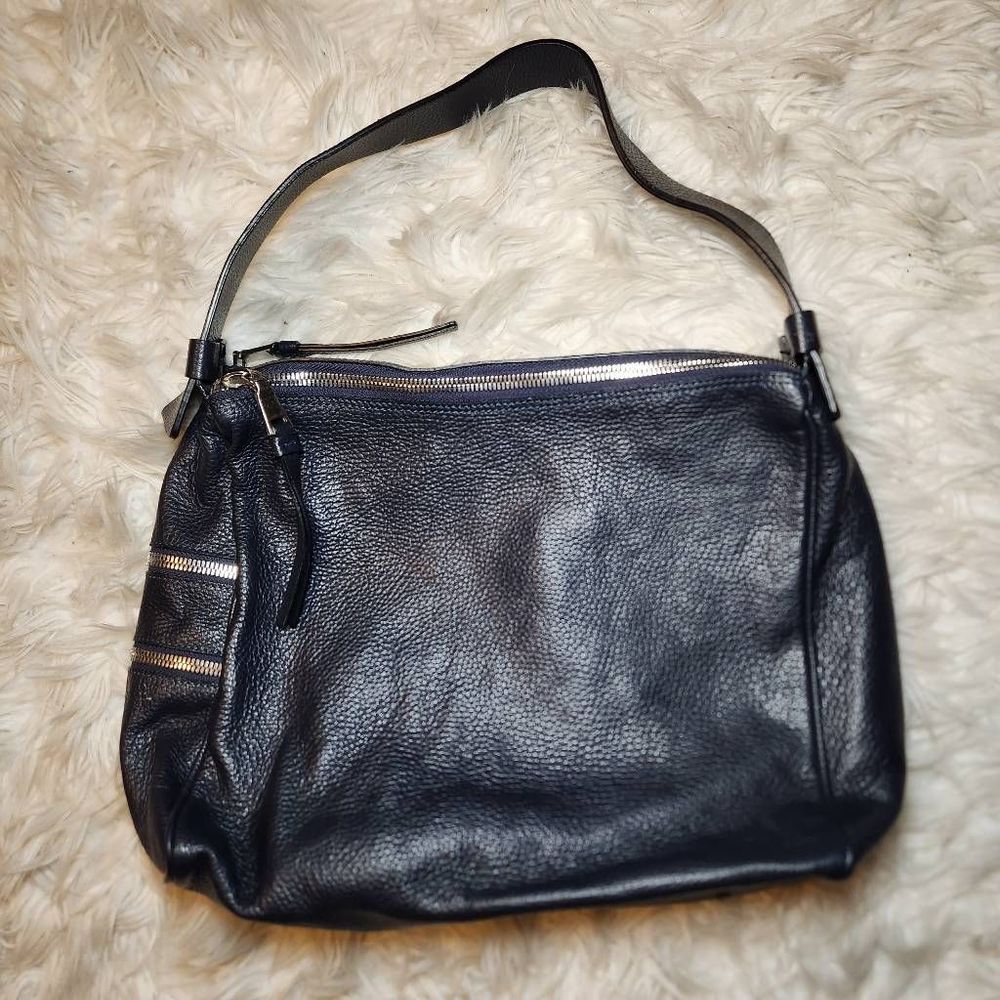 Lia Numa Navy Blue Pebbled Leather Shoulder Bag View 2